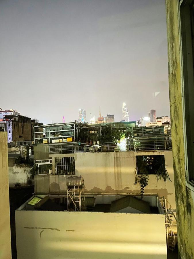 Ductaigallery's & Hidden In Bui Vien St Appartement